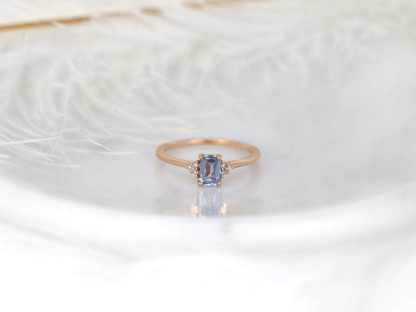 0.64ct Jada 14kt Rose Gold Cornflower Blue Sapphire Diamonds Emerald Cluster Ring