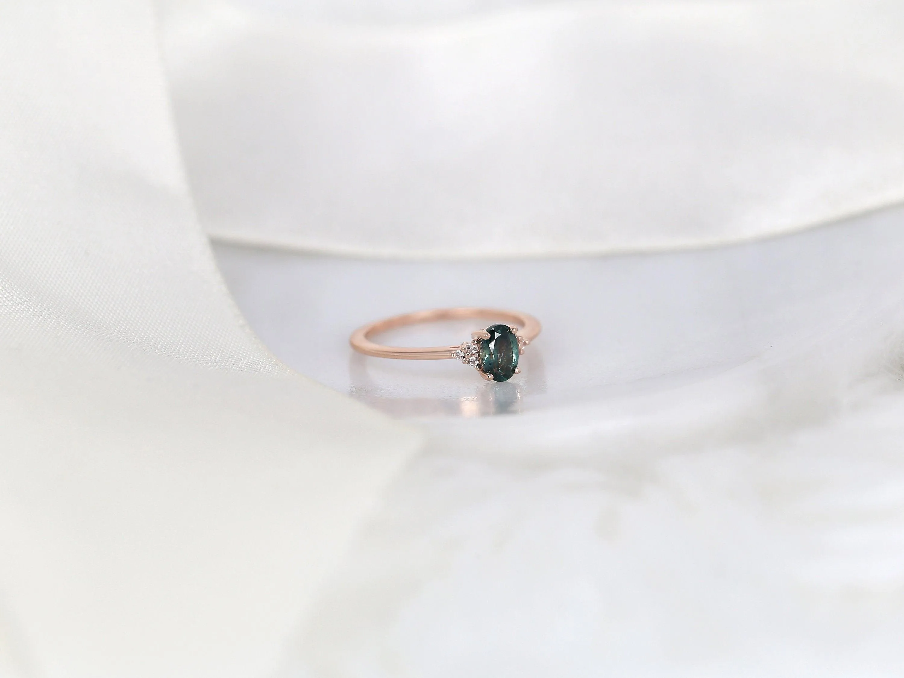 0.70ct Juniper 14kt Rose Gold Ocean Teal Montana Sapphire Oval Cluster Ring