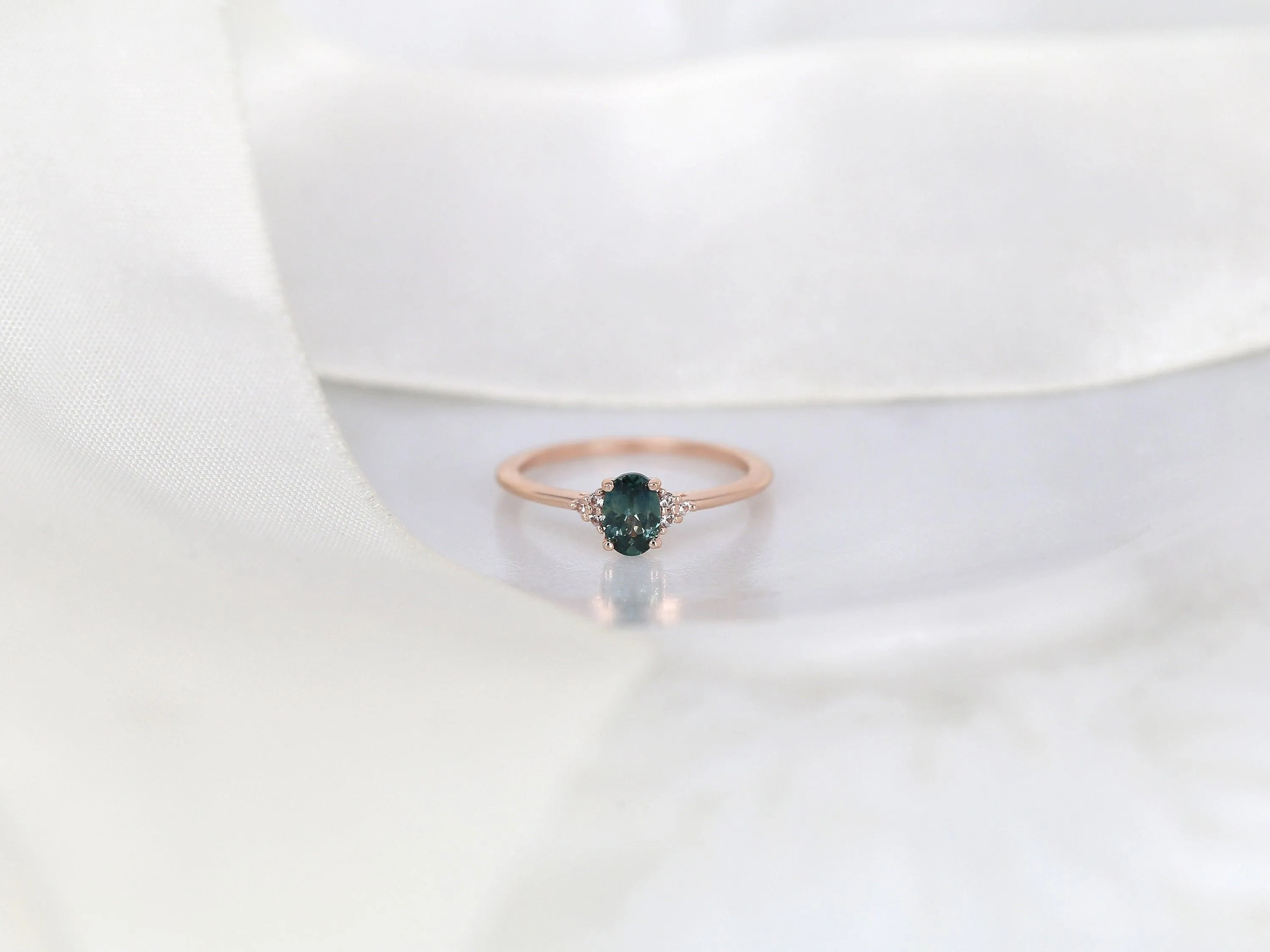 0.70ct Juniper 14kt Rose Gold Ocean Teal Montana Sapphire Oval Cluster Ring
