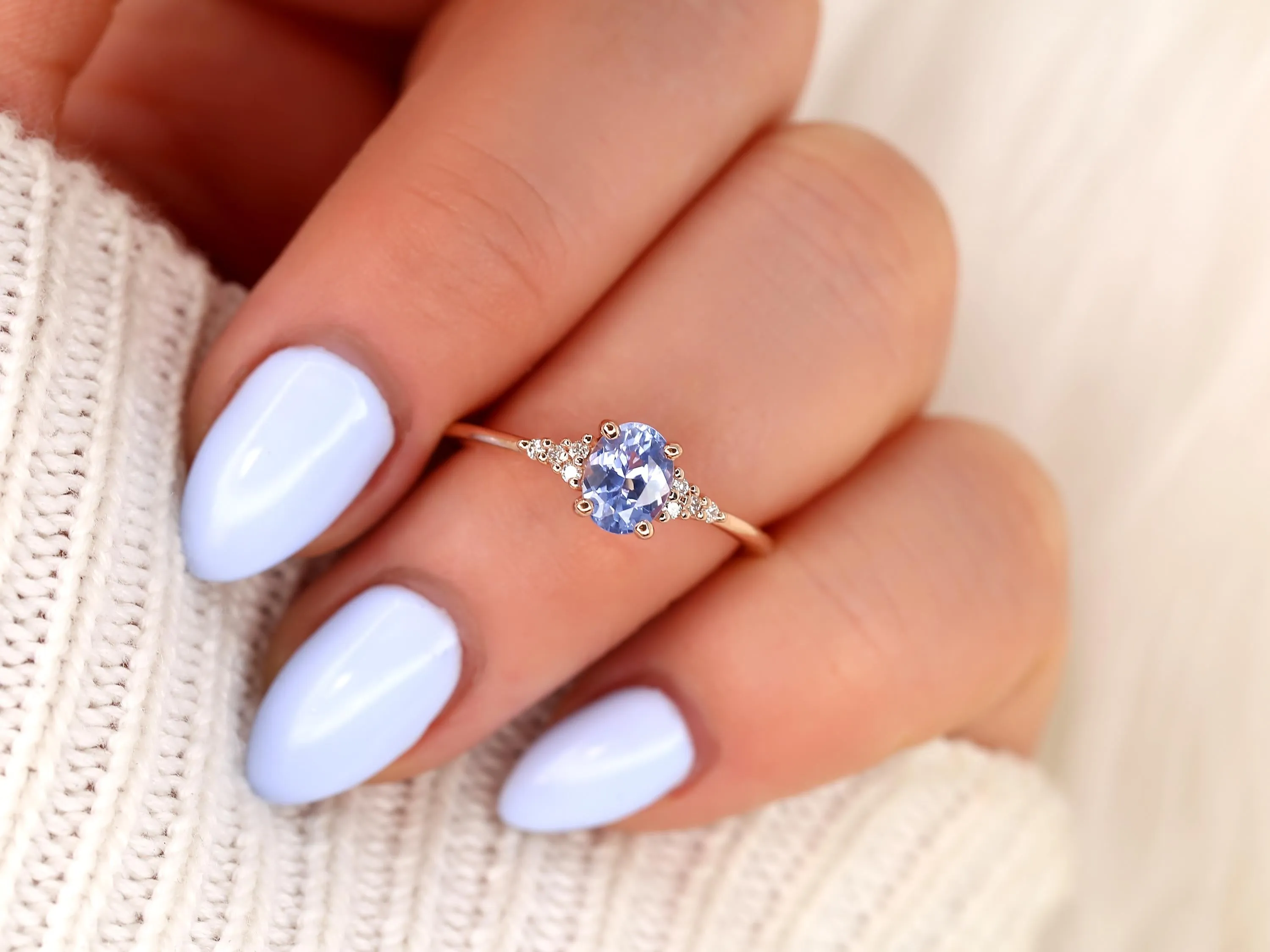 0.88ct Maddy 14kt Rose Gold Cornflower Sapphire Diamond Oval Cluster Ring