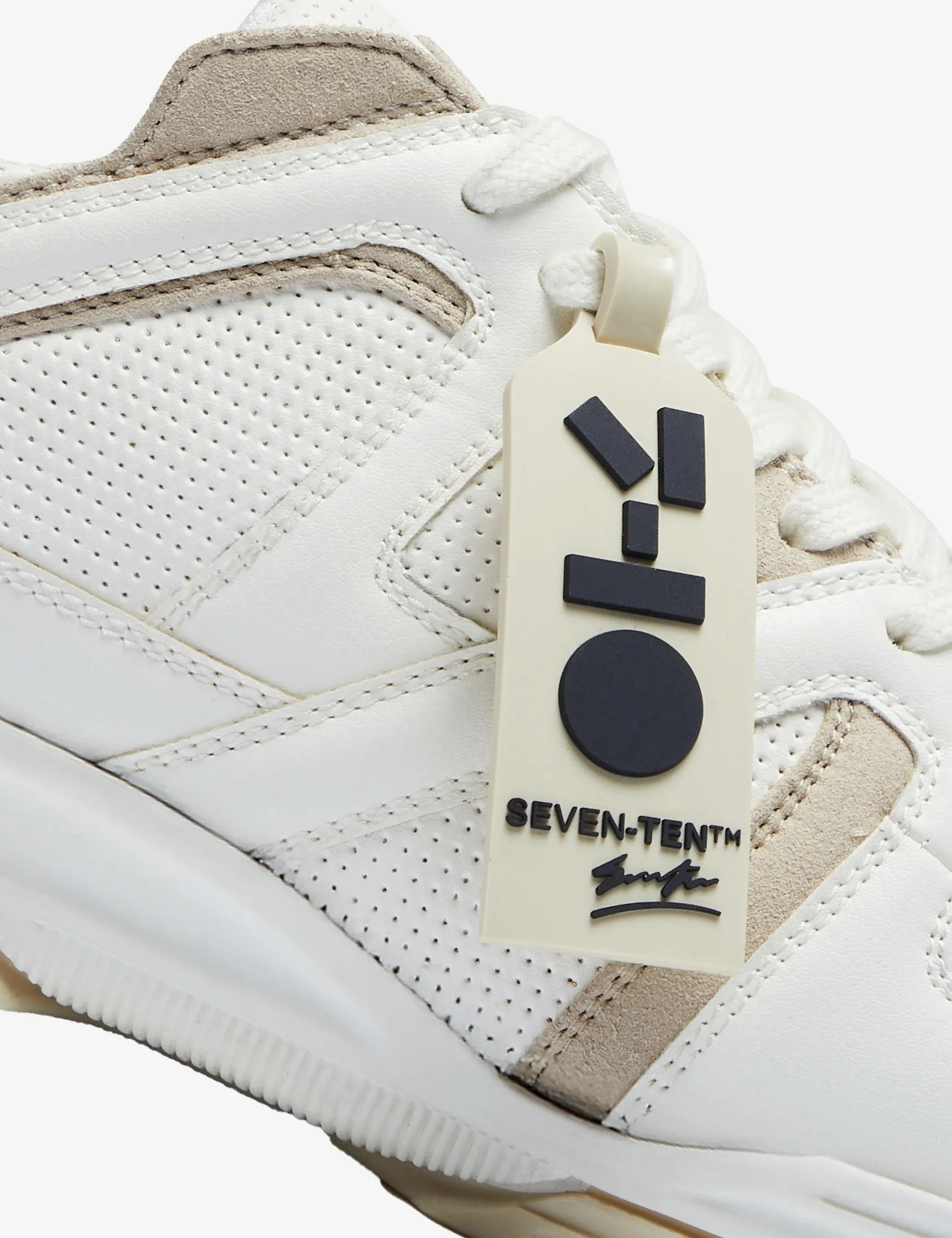 731 Latte Beige & White Low-Top Sneakers