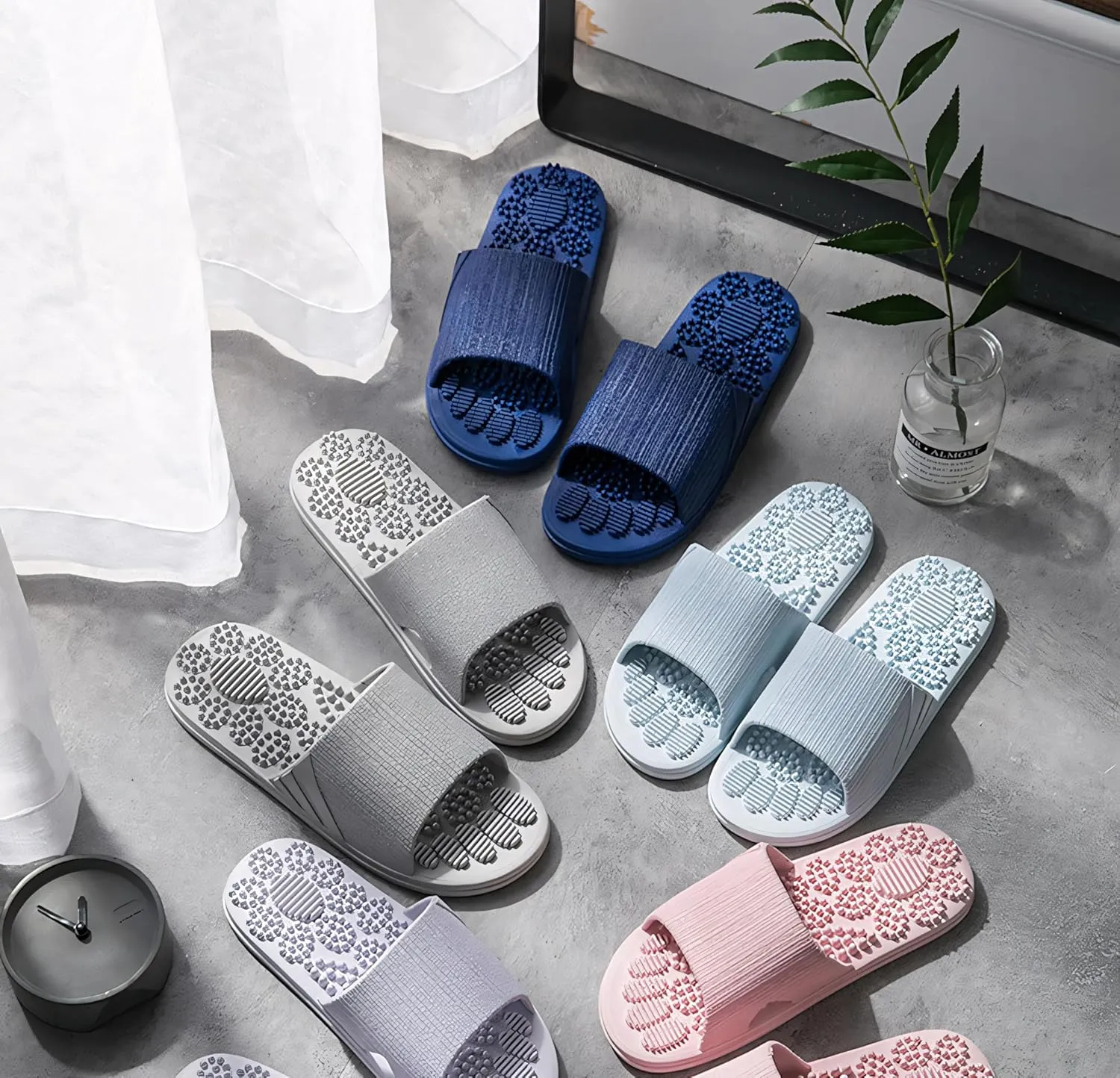 Acupressure Reflexology Slippers for Foot Acupoint Massage, Shiatsu Arch Pain Relief, Non-Slip Massage Shoes for Bath Shower