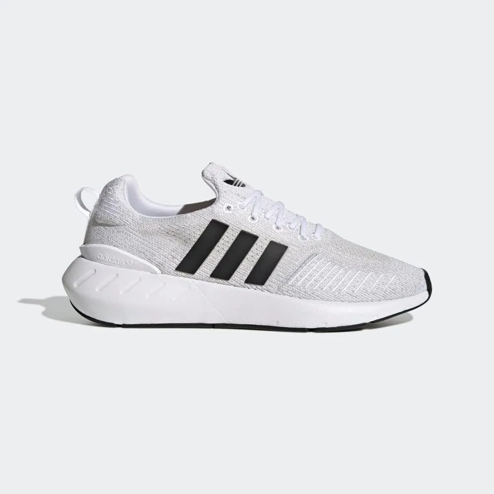 adidas Originals Men's Swift Essential Sneaker