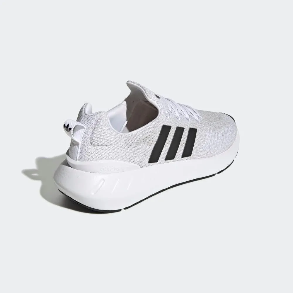 adidas Originals Men's Swift Essential Sneaker