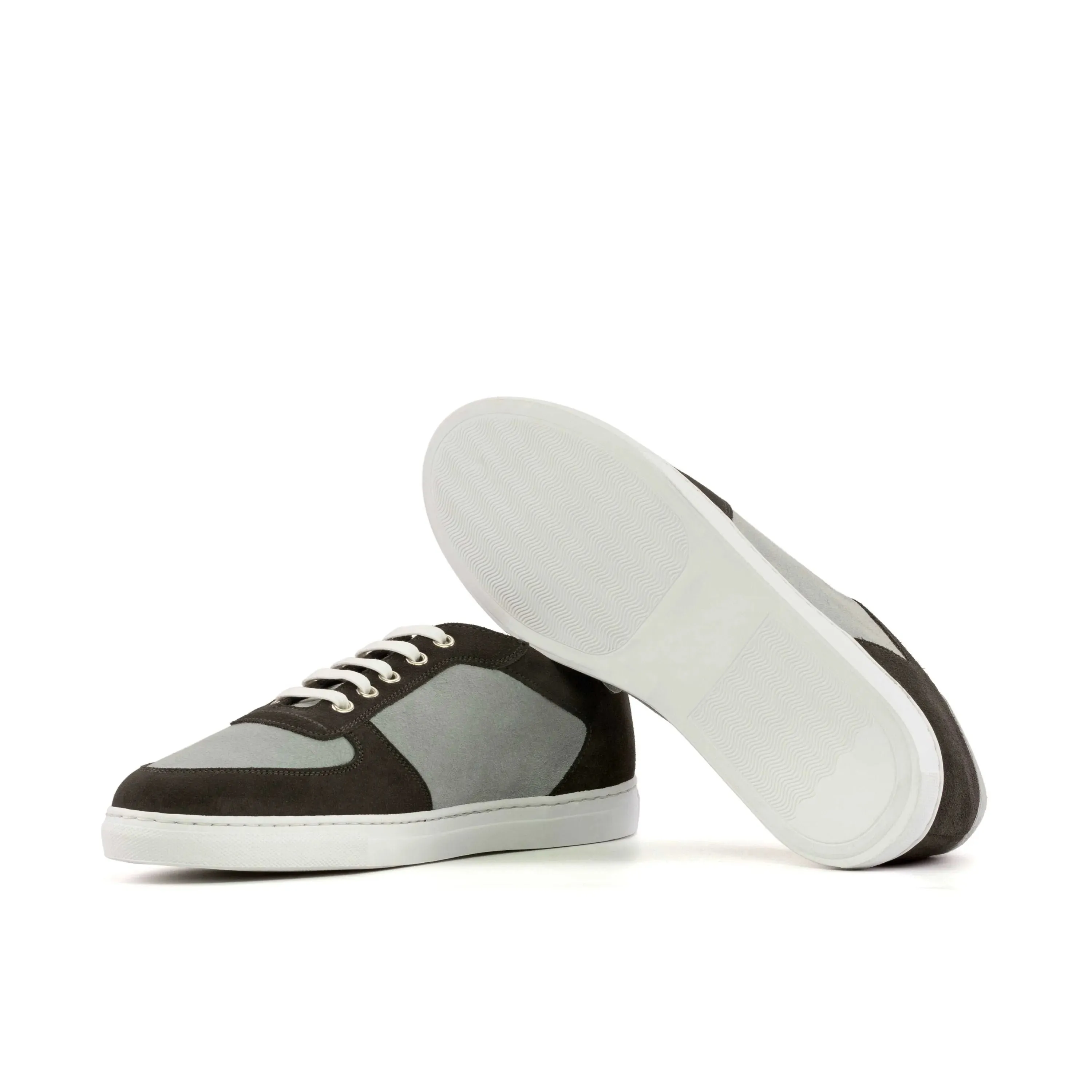 Atlas Low Top Sneaker