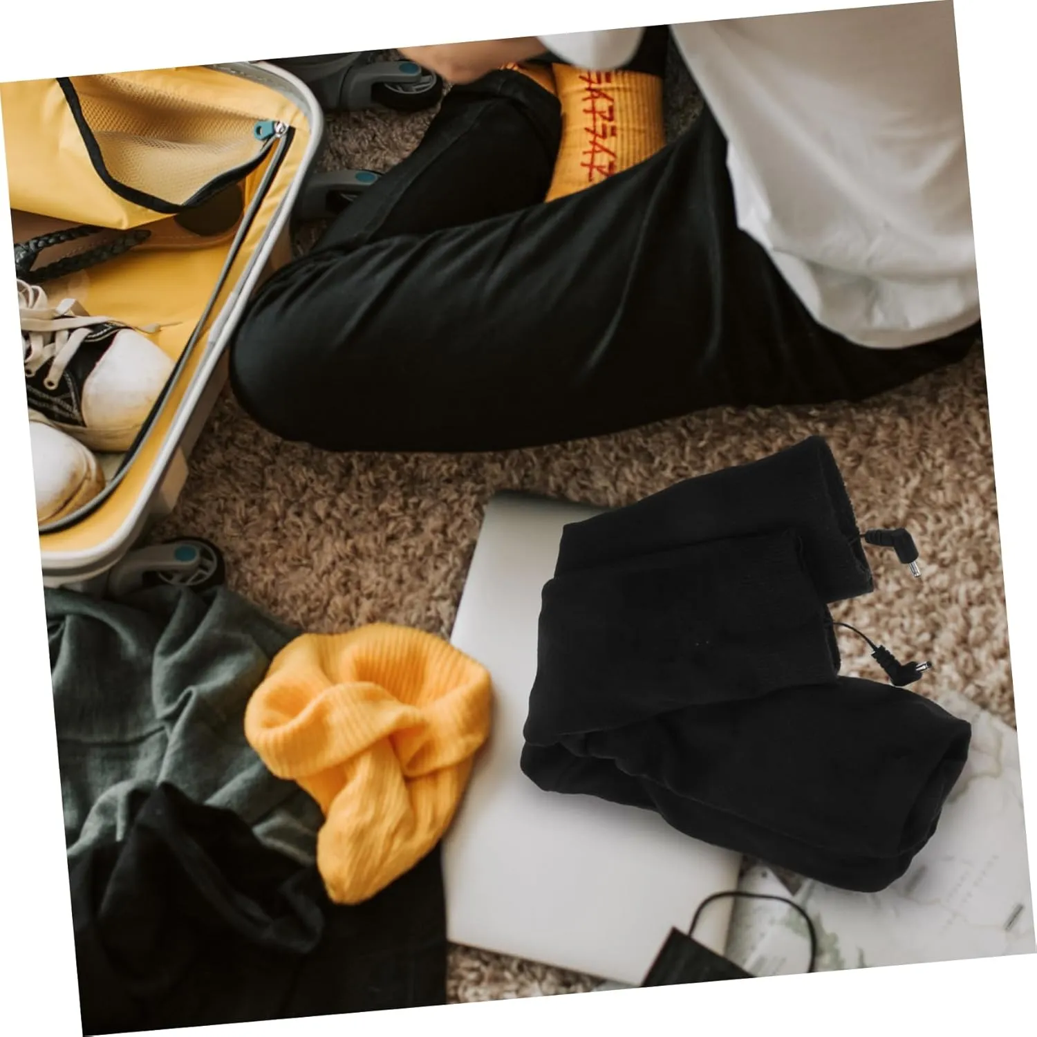 BESPORTBLE 2 Pairs Electric Socks Winter Socks with Battery Warm Socks for Winter Women Slipper Rechargeable d Batteries Battery Operated Socks Insulated Socks Electric Heating Socks USB Man