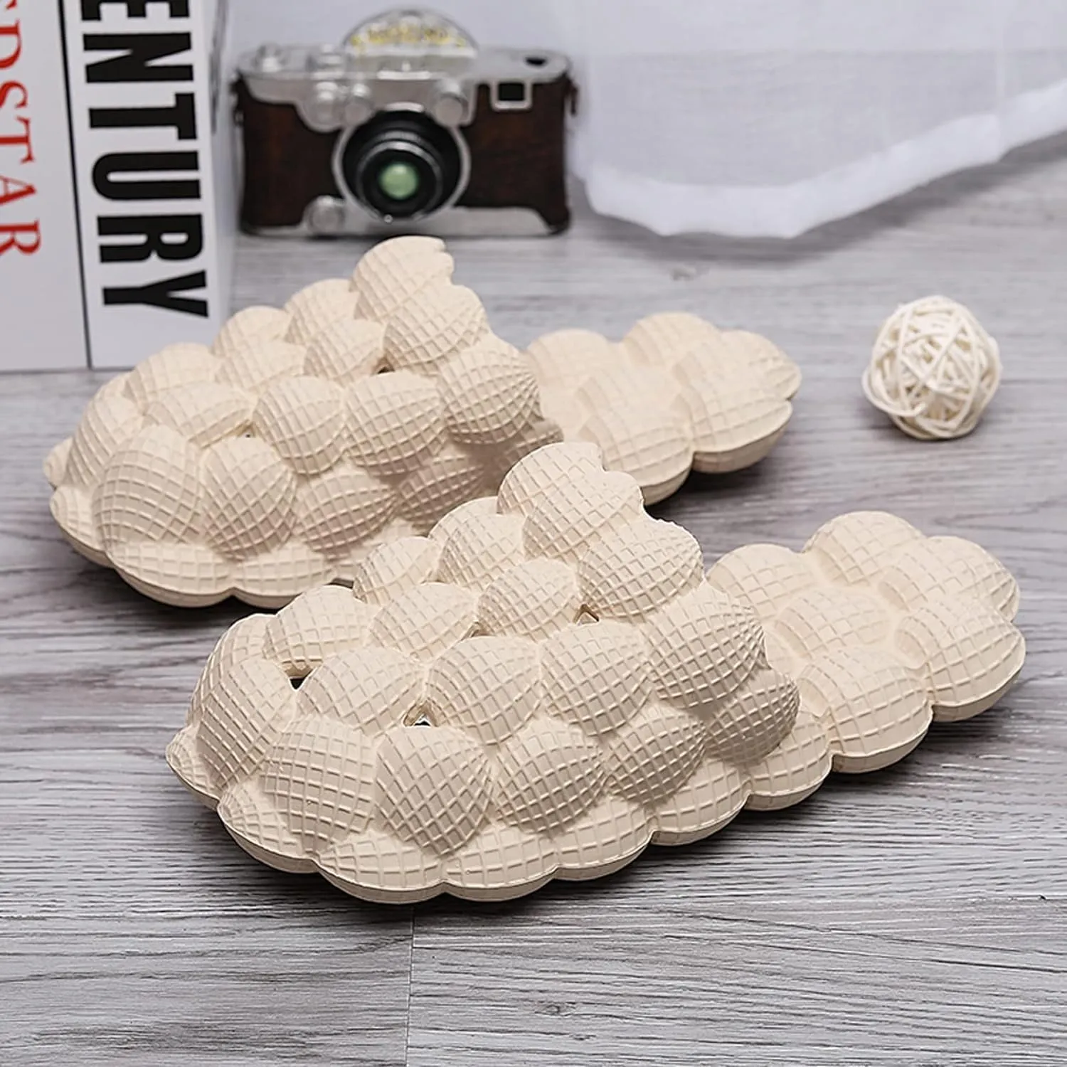 Bubble Slides Massage Slippers For Women Men Non-Slip Spa Gym Bubble Slippers, Soft Pillow Stress Relief Slide