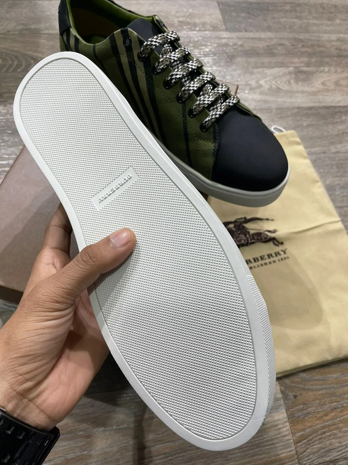 BURBERRY || CANVAS CHECK PRINT SNEAKERS / GREEN