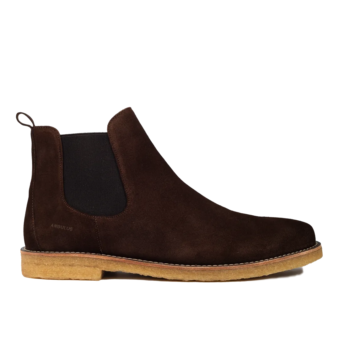 Chelsea boot with elastic