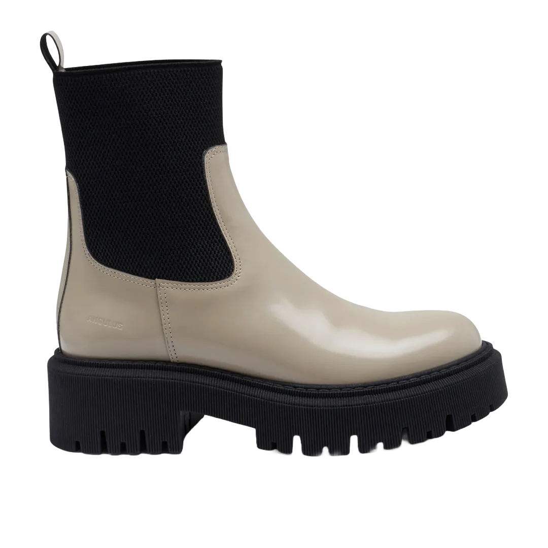 Chelsea boot