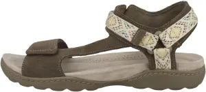 Clarks Women's Amanda Step Flat Sandal