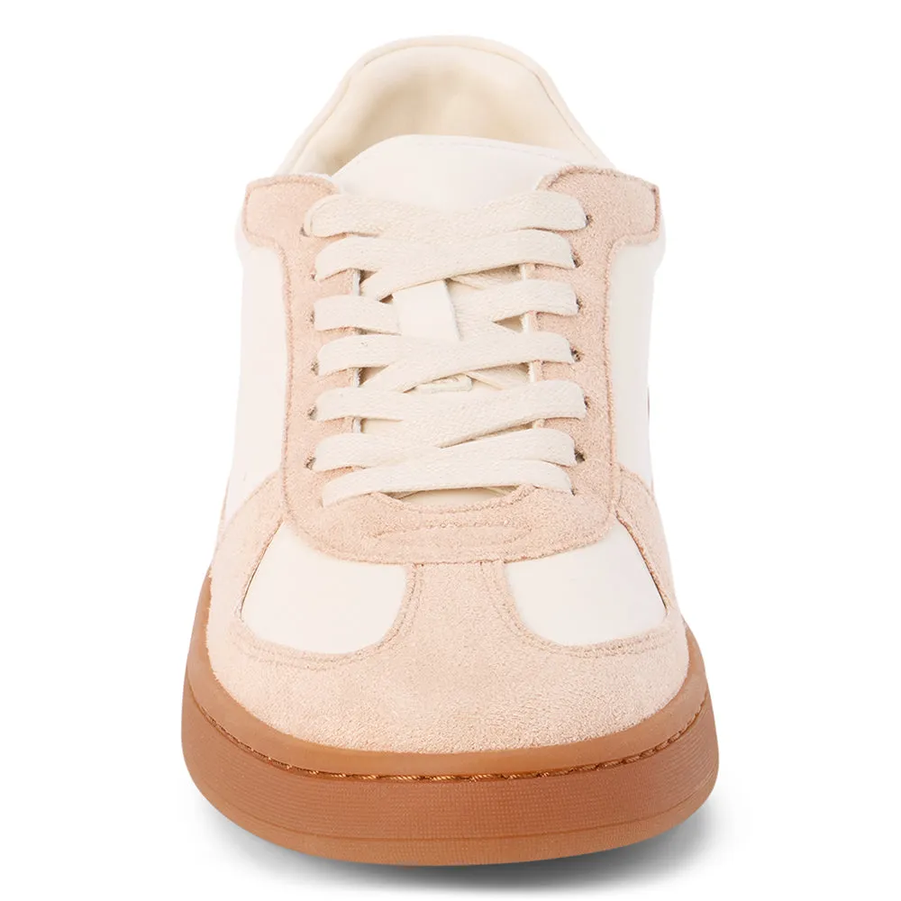Dana Low-Top Sneaker