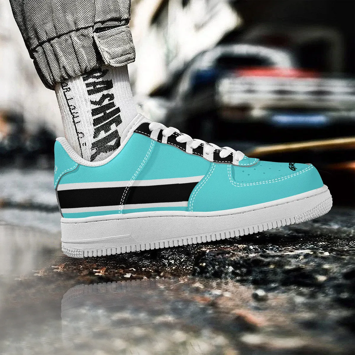 DCYG Xclusive  Low Top Unisex Sneaker