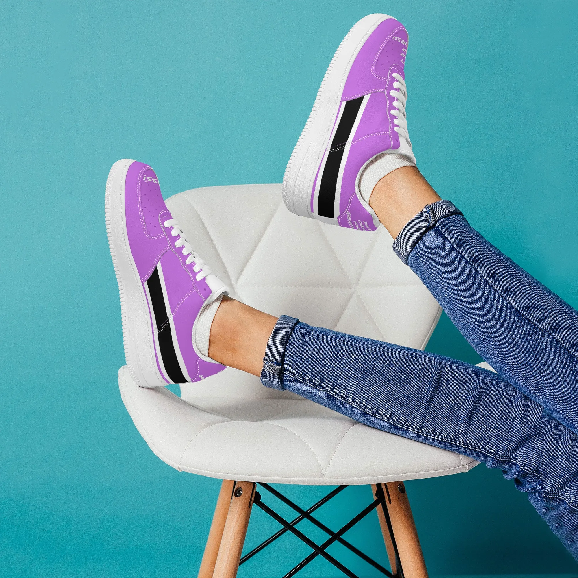 Don't Cheat Your Greatness, Low Top Unisex Sneaker