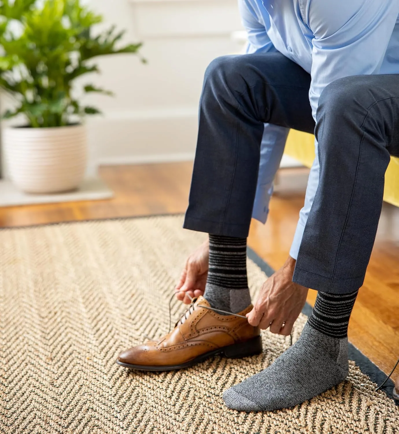 Dr. Scholl's Men's Advanced Relief Blisterguard Socks-2 & 3 Pair Packs-Non-Binding Cushioned Comfort
