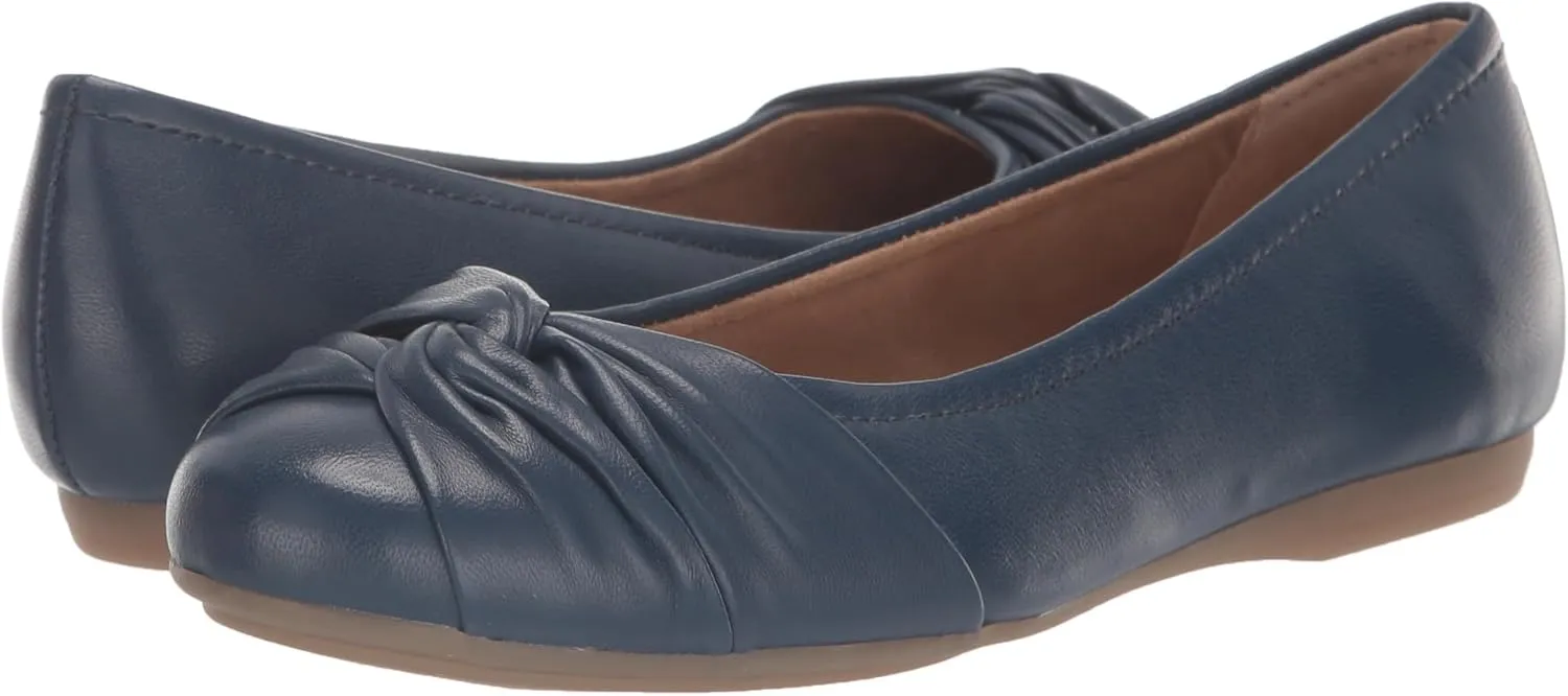 Earth Women's Jacci Ballet Flat