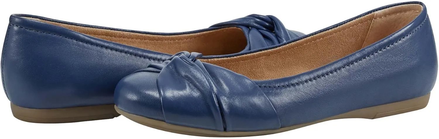 Earth Women's Jacci Ballet Flat