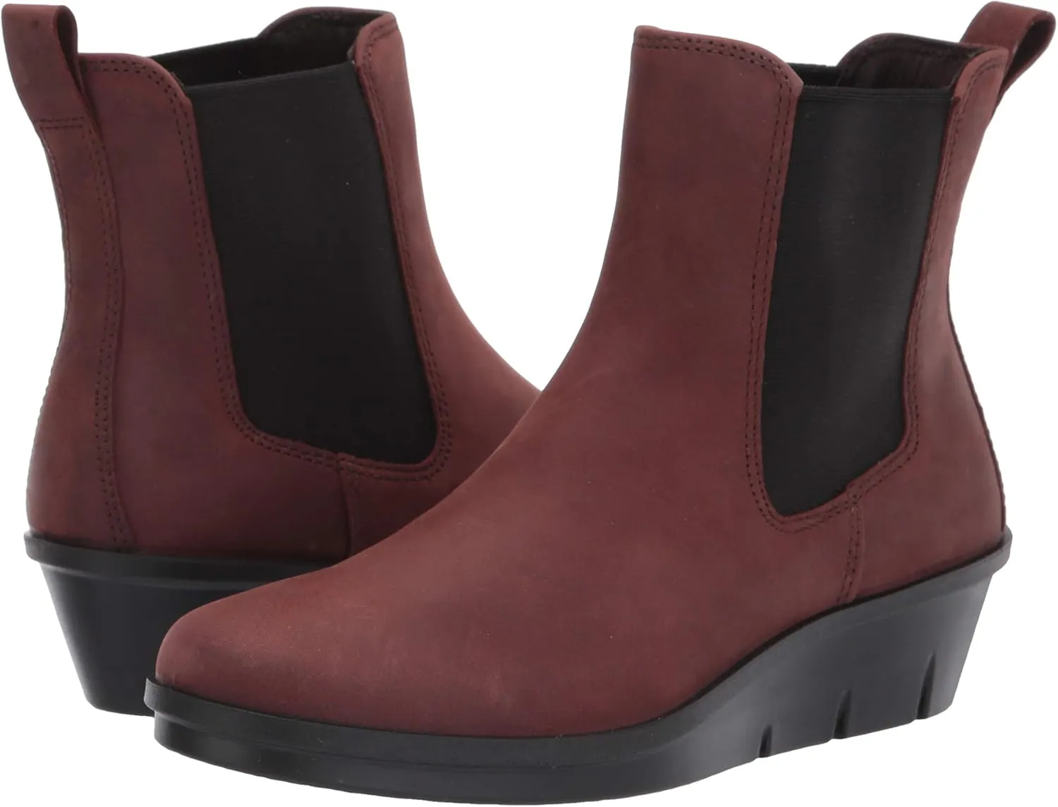 ECCO Women's Skyler Wedge Chelsea Hydromax Boot