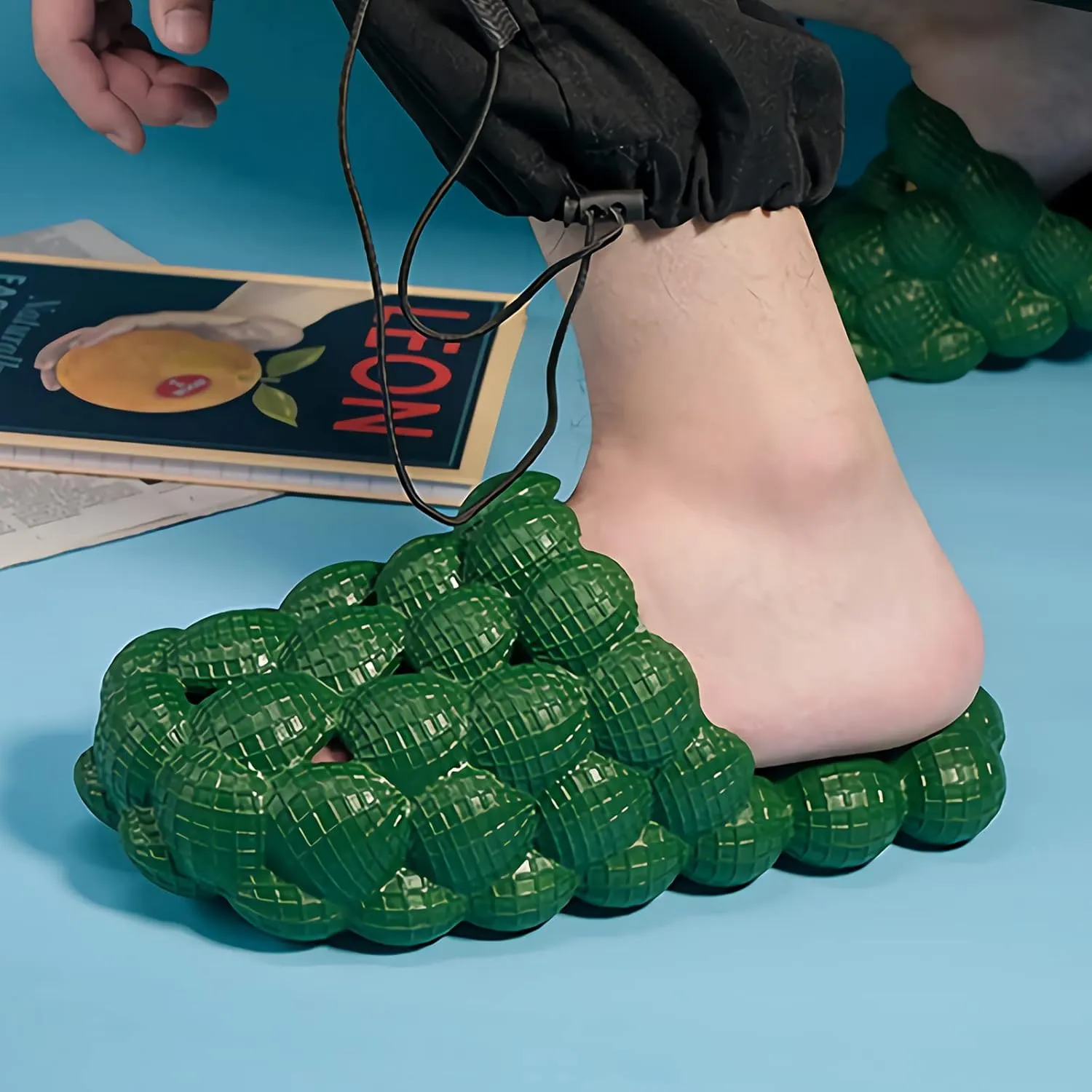 Funny Bubble Massage Slippers for Women Men Soft Non-slip Spa Slippers Shower Bedroom Slippers Gym House Slippers, Fashion Unisex Stress Relief Slide Reflexology Sandals