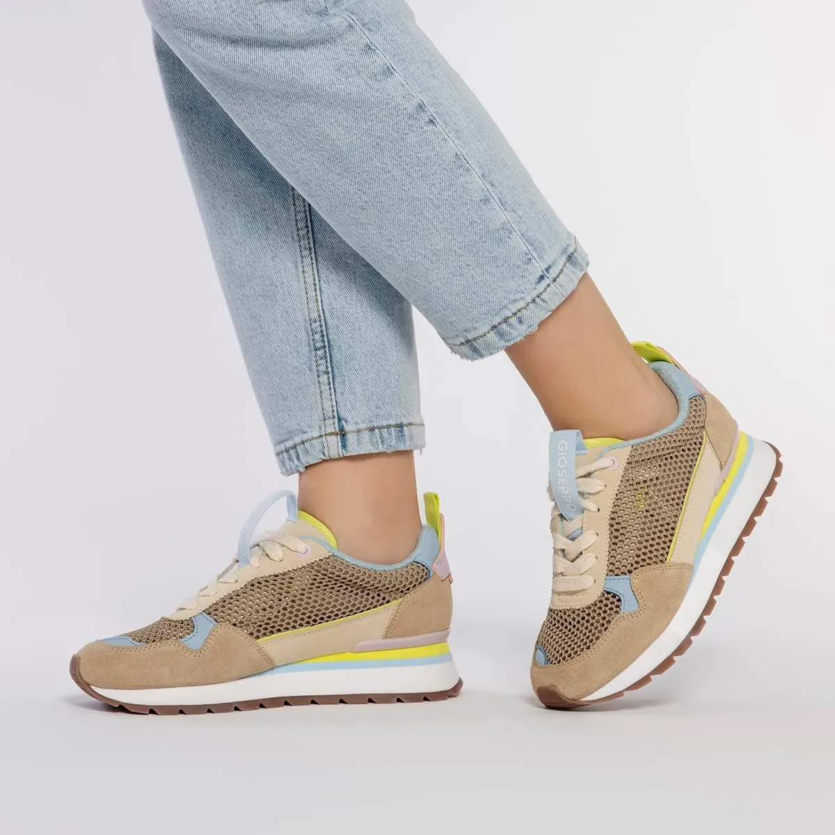 GIOSEPPO Women's Low-Top Sneaker