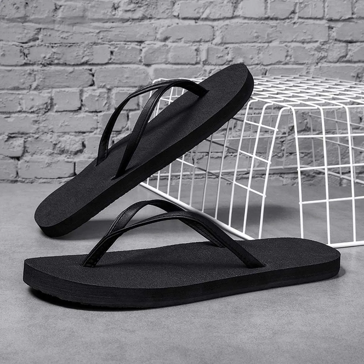 HYDLONGR Men's Women's Lightweight Summer Rubber Flip-Flops Beach Toe-Post Thong Sandals
