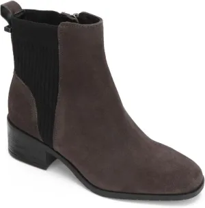 Kenneth Cole Reaction Women's Stretch Back Boot Chelsea