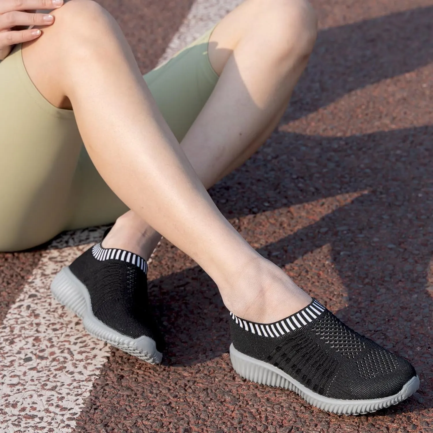 konhill Women's Slip On Walking Shoes Breathable Mesh Sneakers Work Casual Tennis Shoes