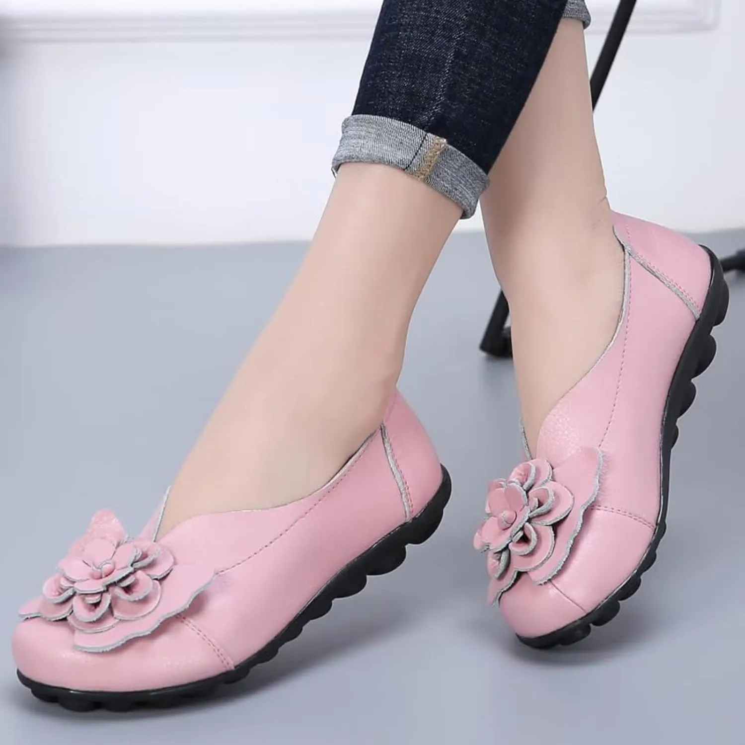 Loafers for Women Comfort Flowers Slip on Soft Sole Flat Lightweight Closed Toe Moccasins Driving Flats Casual Work Office Shoes