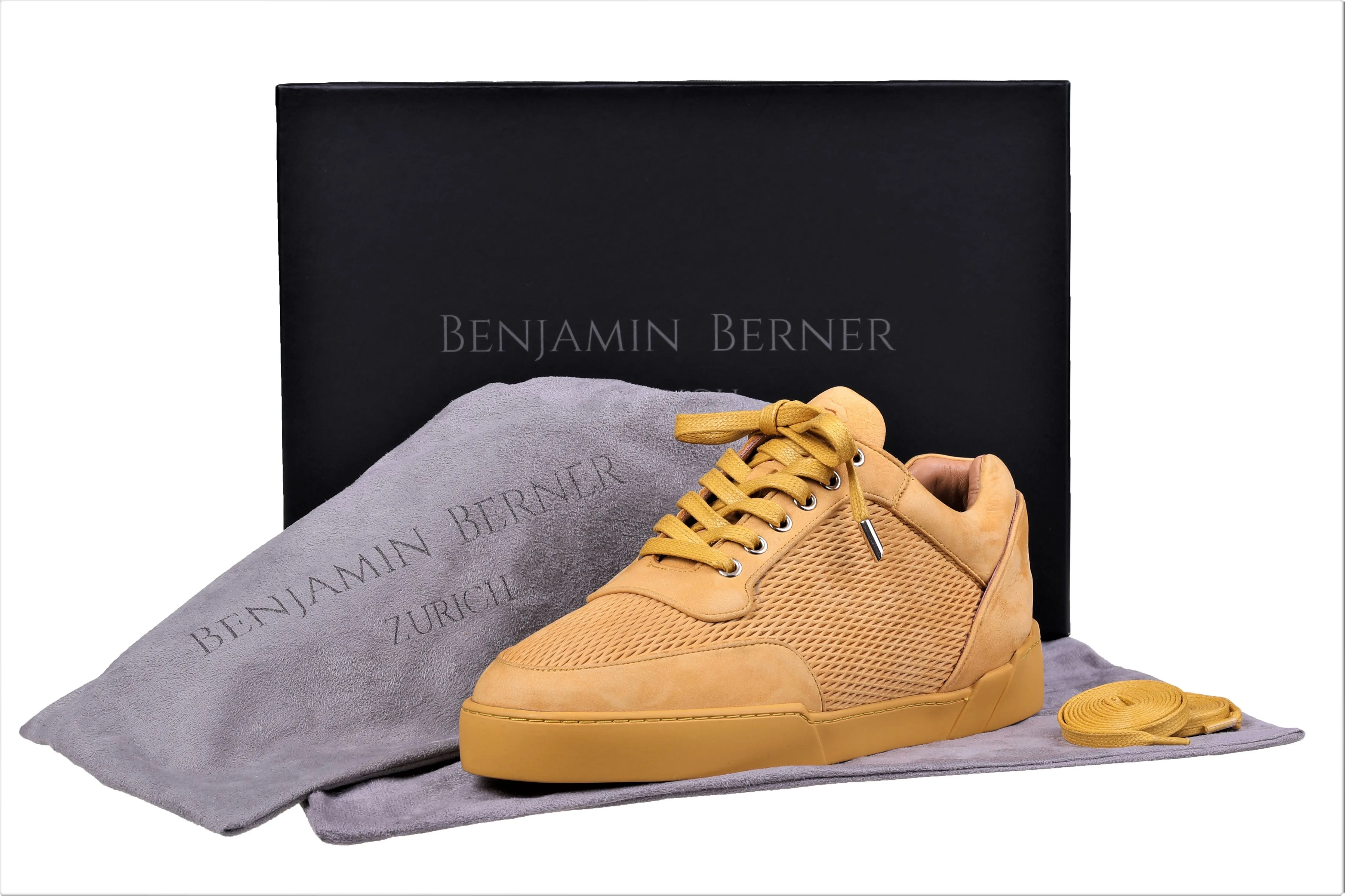 Low-Top Mustard