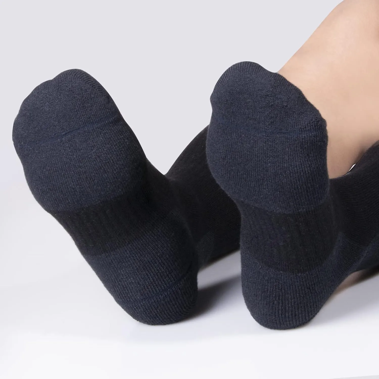 Men's Crew Socks Moisture Wicking Cushioned Performance Casual Everyday Work Training Athletic Socks For Men, 5 Pairs