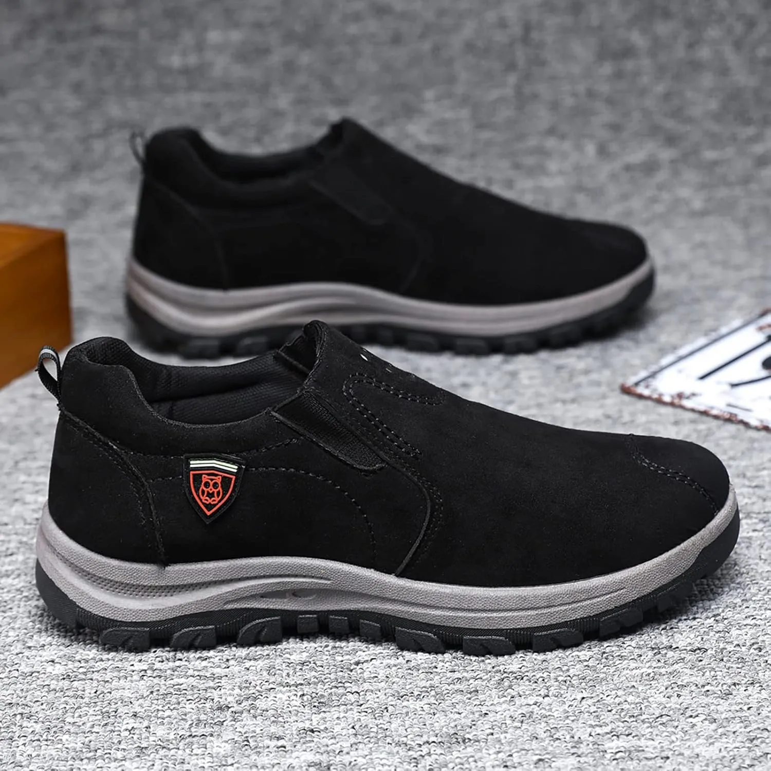 Men's New Pure Color Suede Fashion Casual Sports Shoes in Spring and Autumn Mens Sneaker Boots Low Top Men's Sandals Men Shoe