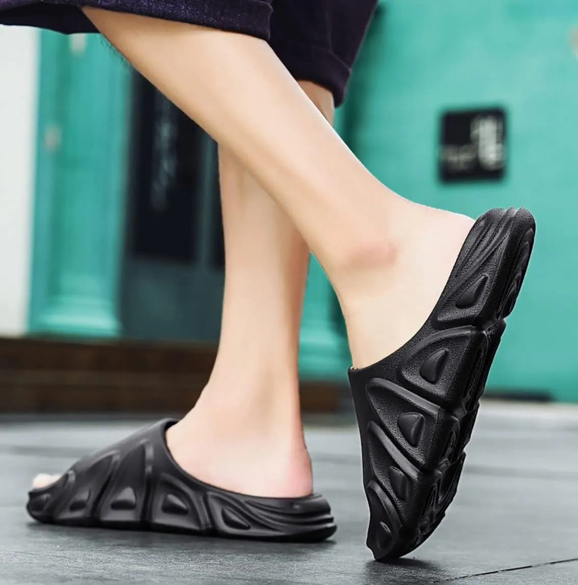 Men's Women's Flame Cloud Slide Slippers Slip Resistant Thick Bottom Massage Shower Spa Slippers Open Toe Cuddle Sandals Fitness Home Shoes