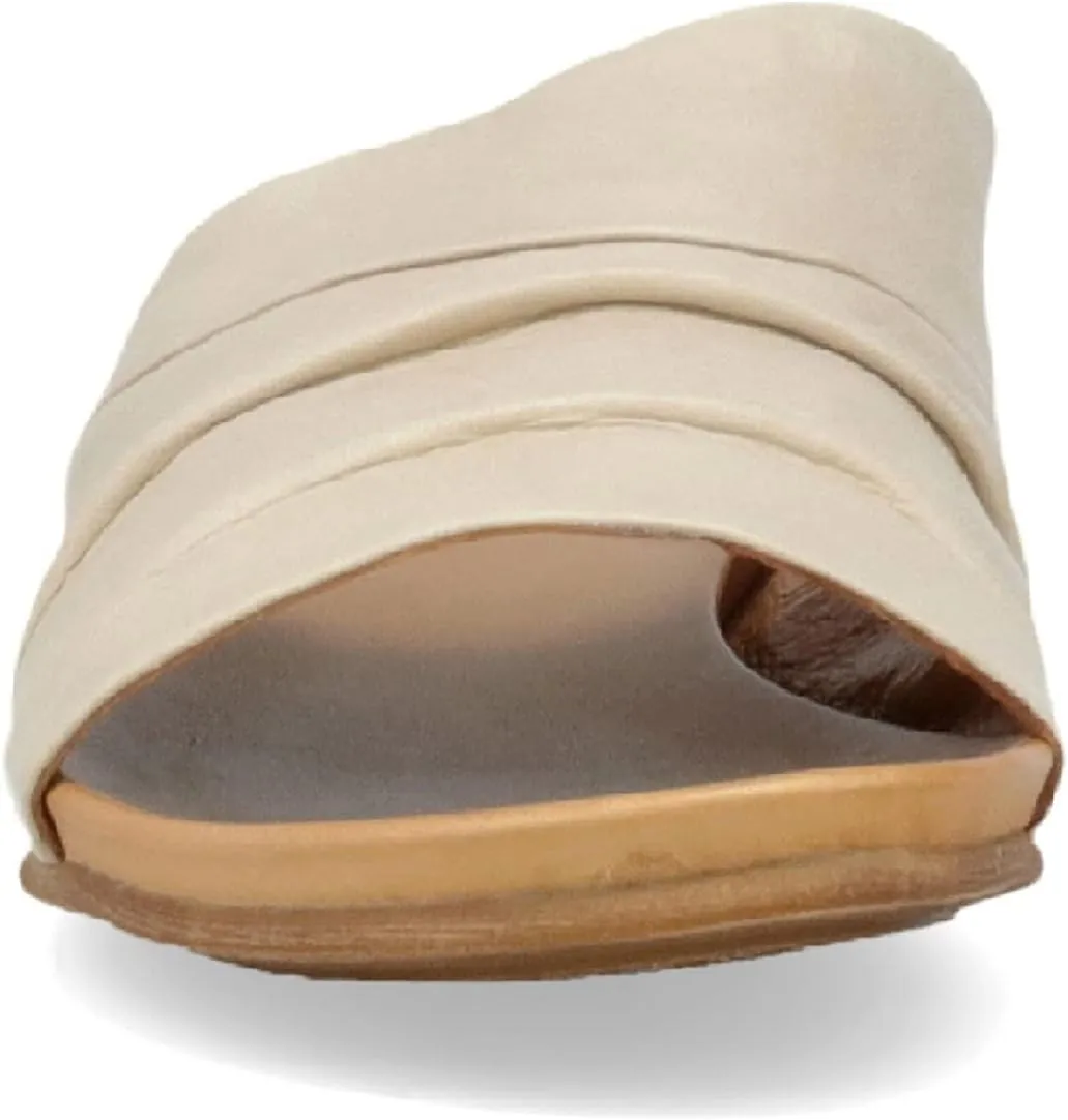 Miz Mooz Aria Women's Comfort Sandal