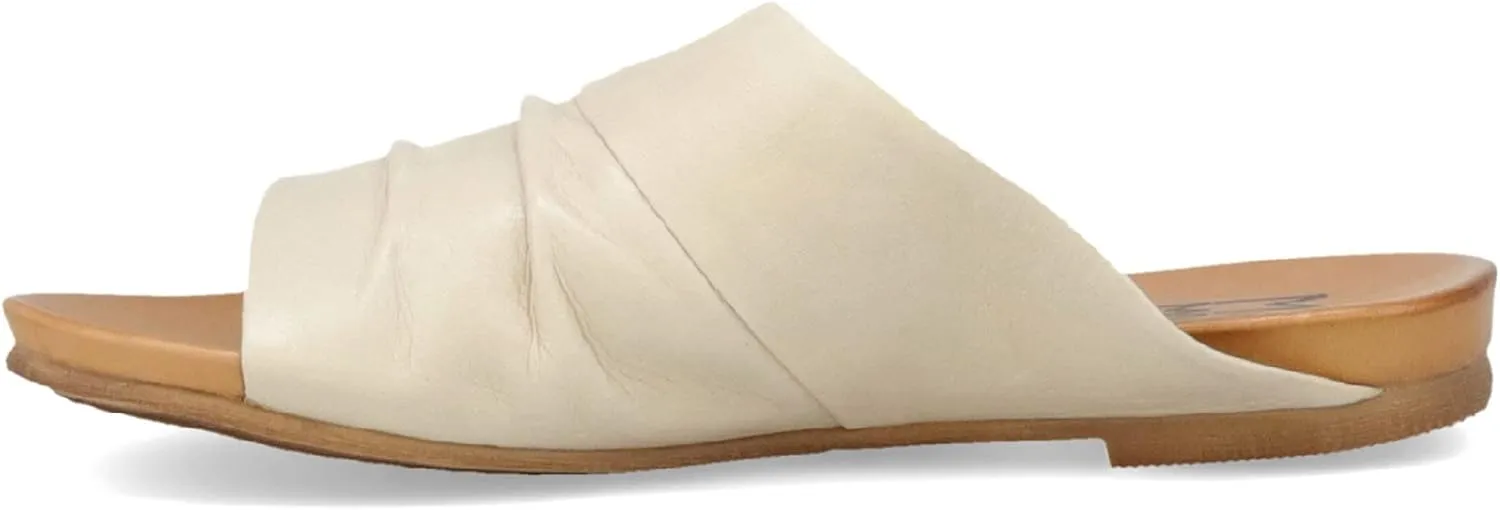 Miz Mooz Aria Women's Comfort Sandal