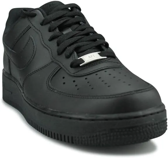 Nike Men's Low-Top Sneaker