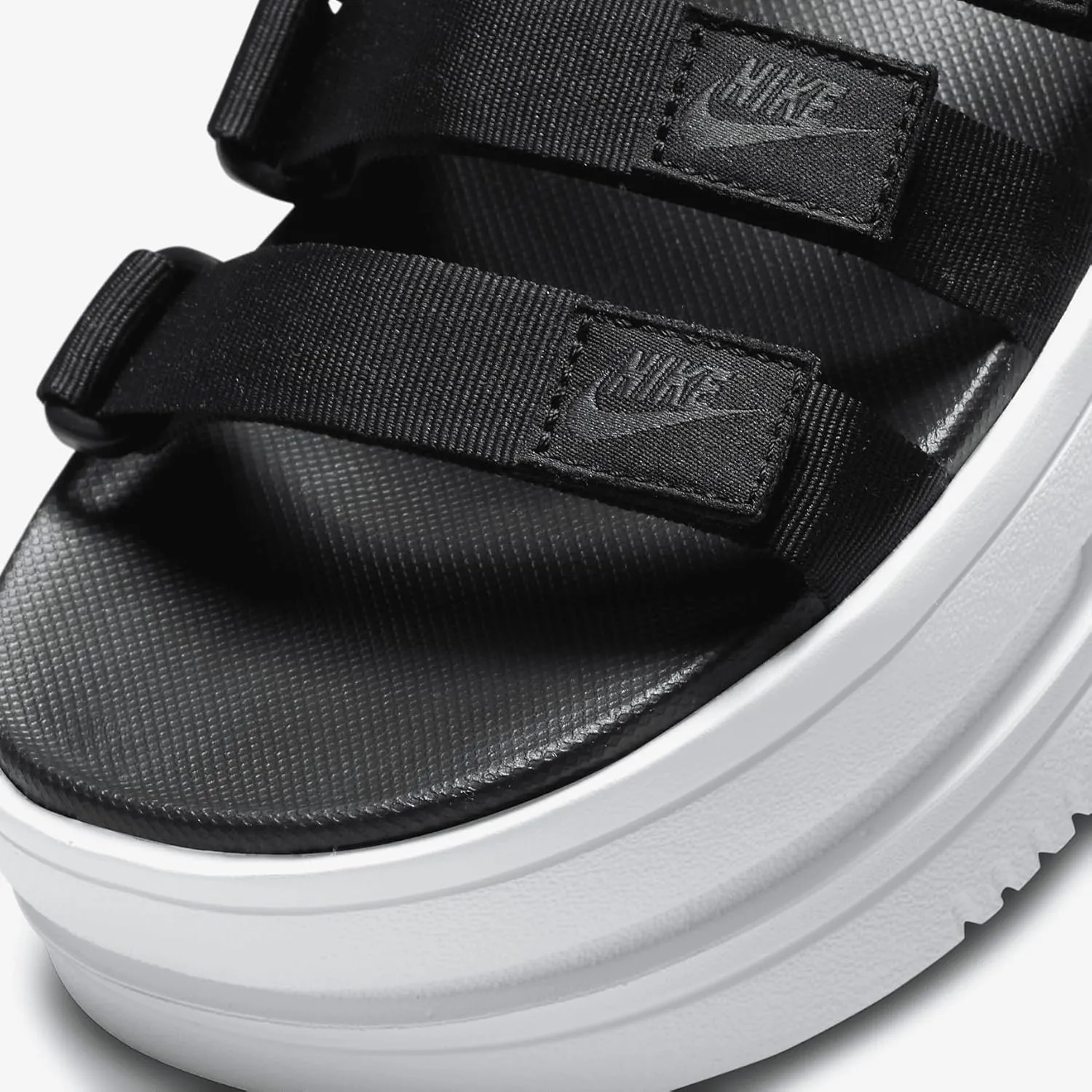 Nike Women's Icon Classic Sandal NA White/Pure Platinum-White (DH0224 100)
