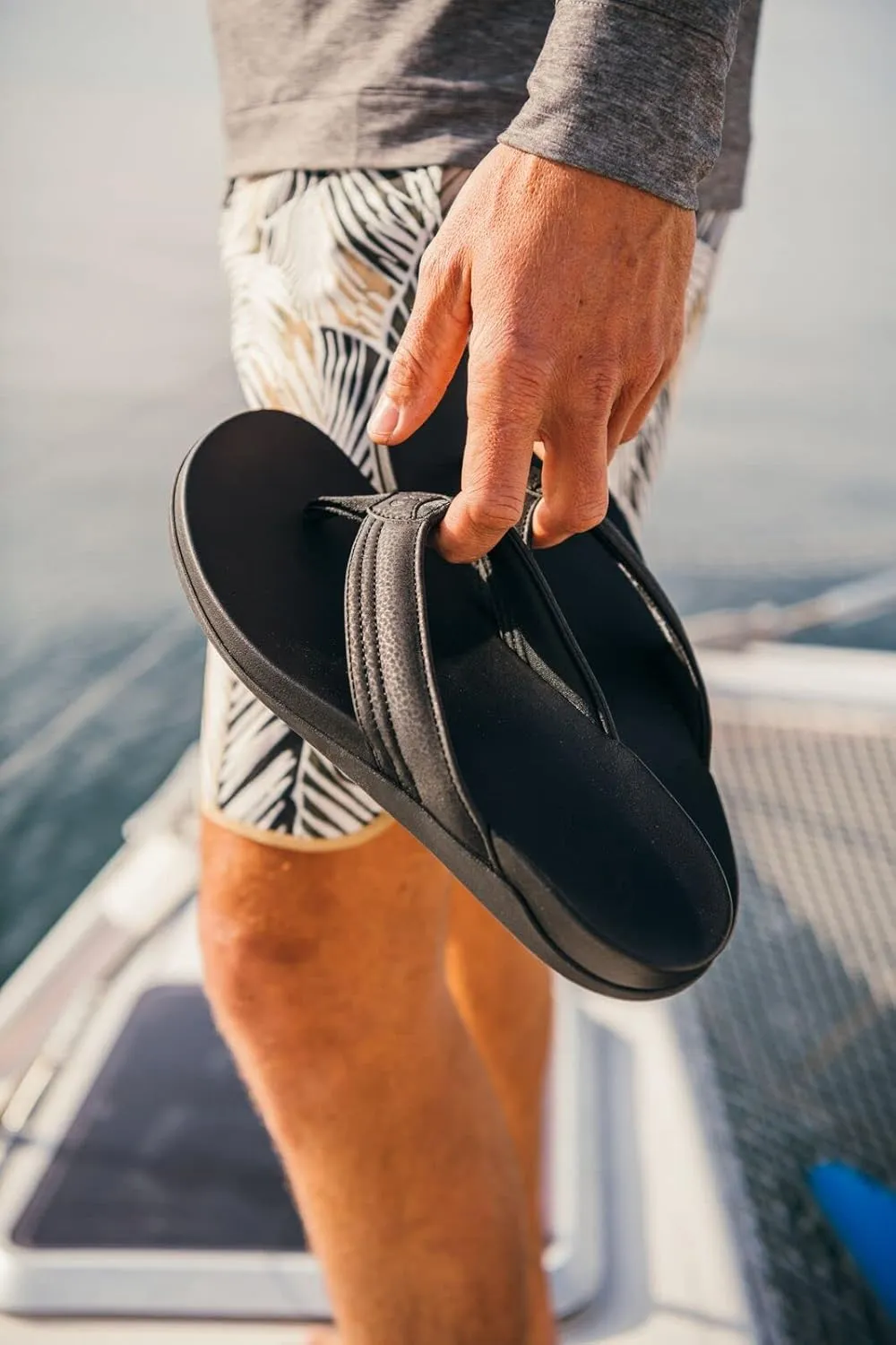 OLUKAI Maha Men's Beach Sandal, Water-Friendly Shoe, All-Day Wear & Ultra-Soft Comfort Fit