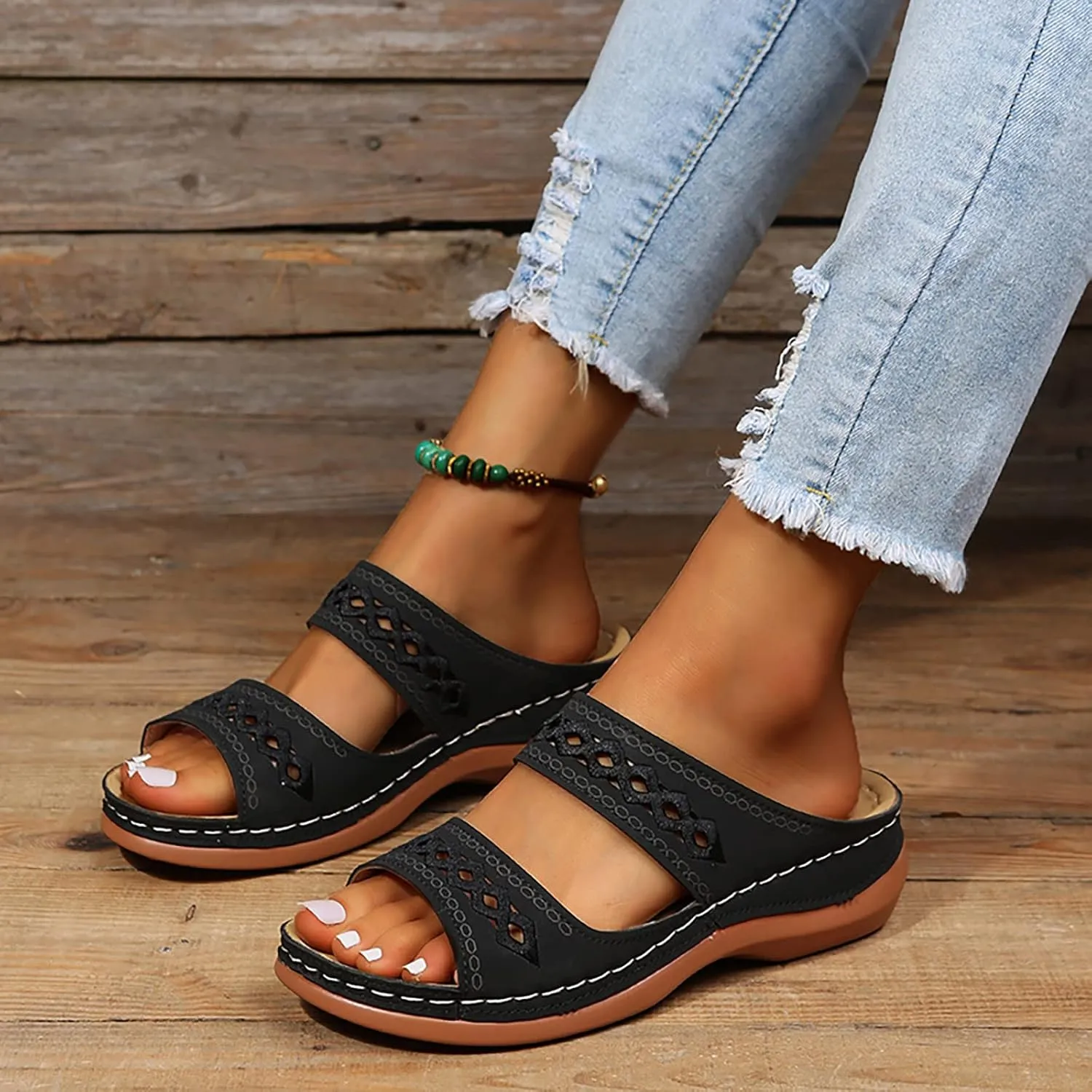 Plantar Fasciitis Sandals Women Memory Foam Womens Orthopedic Walking Shoes Black Flat Sandals for Women Arch Support Slides for Women Extra Wide Womens Sandals Planter Fasciitis Sandals for Women