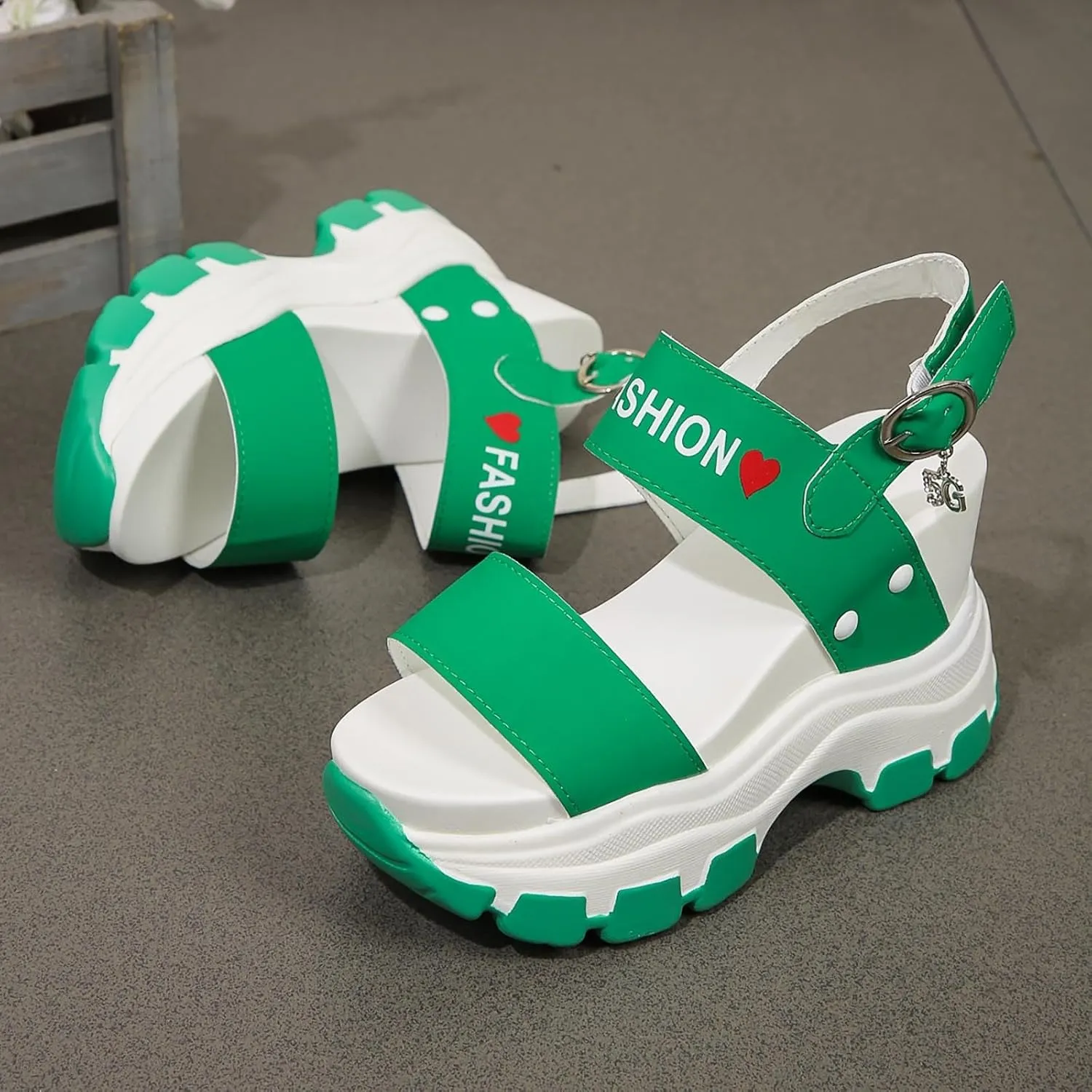 Platform Sandals Women Open Toe Two Bands Lug sole Fashion Block Heel Sandals Adjustable Ankle Strap Women Hiking Shoes