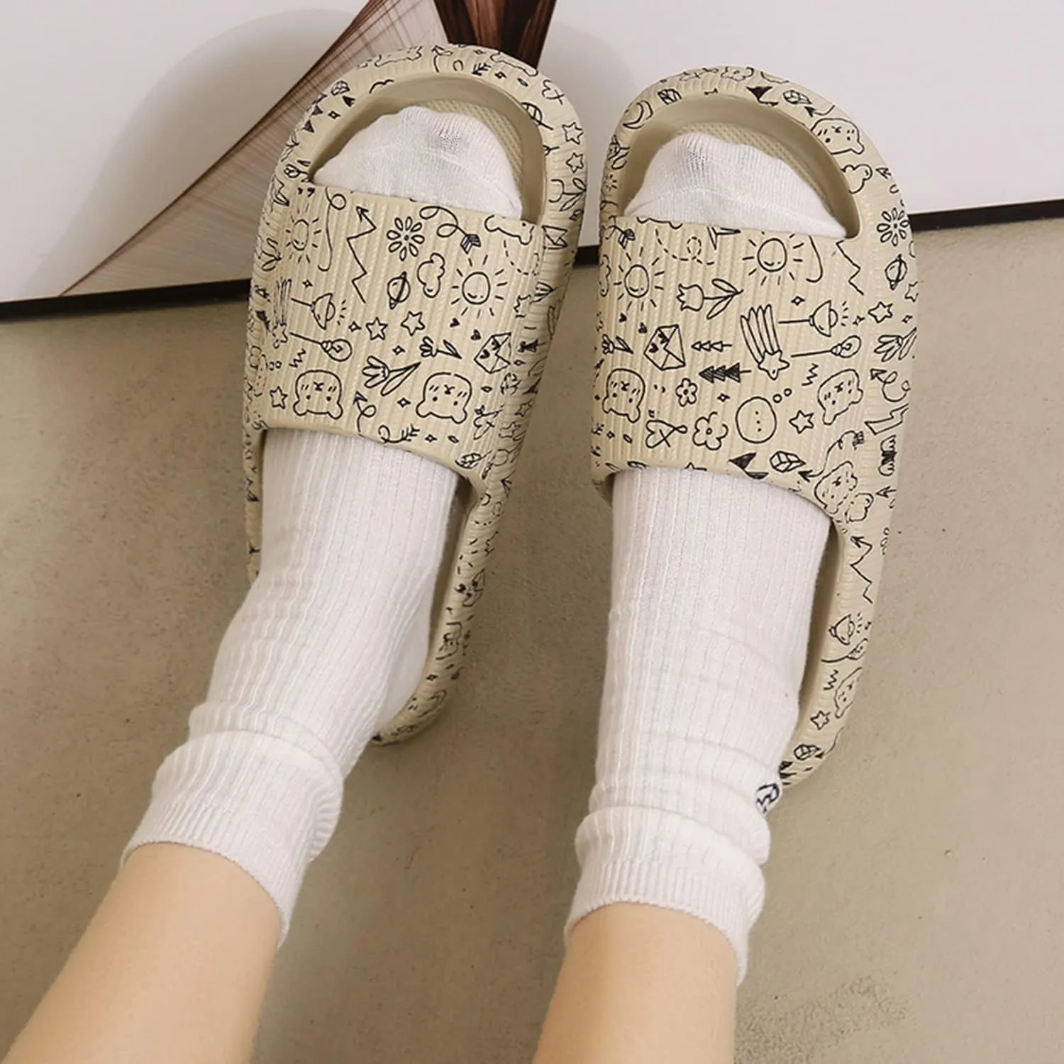PLMOKN Slippers for women mens pillow cloud slides house indoor and outdoor summer sandals bedroom shower non-slip comfortable open toe slippers