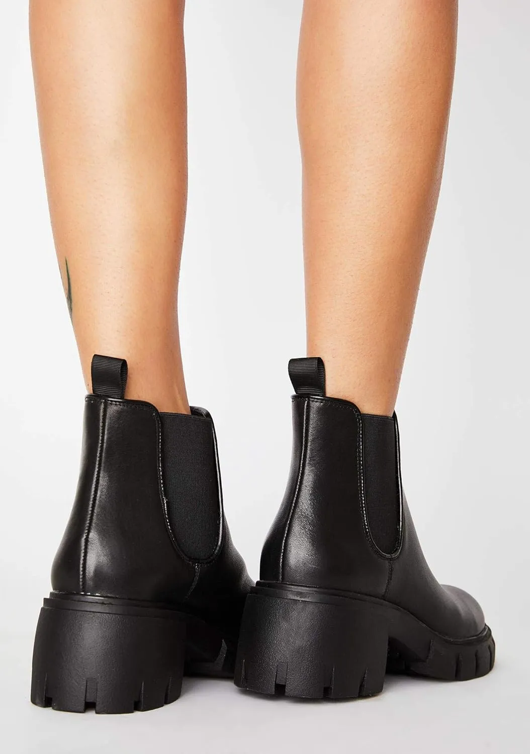 Steve Madden Women's Howler Chelsea Boot