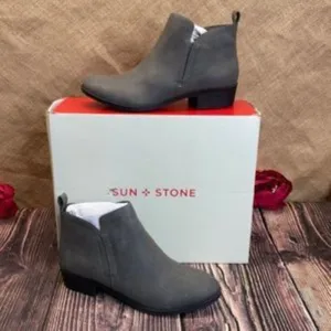 Sun   Stone Gray Cadee Ankle Booties 11