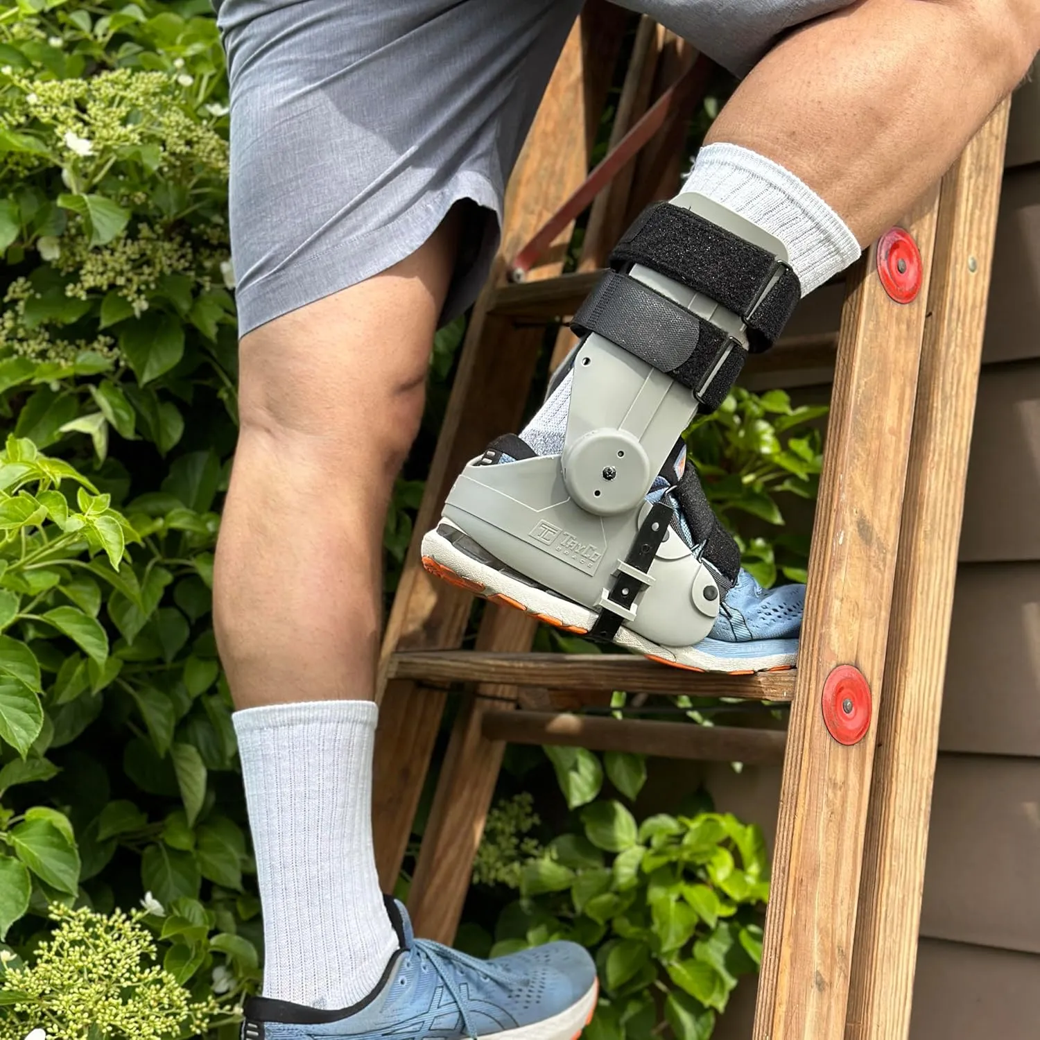 TayCo Over-the-Shoe RecoverX Ankle Brace, Alternative to Walking Boot and other AFOs, Adjustable External Ankle Support Brace, Unisex, Comfortable, Stable, Improve Gait and Balance (Large, Right)