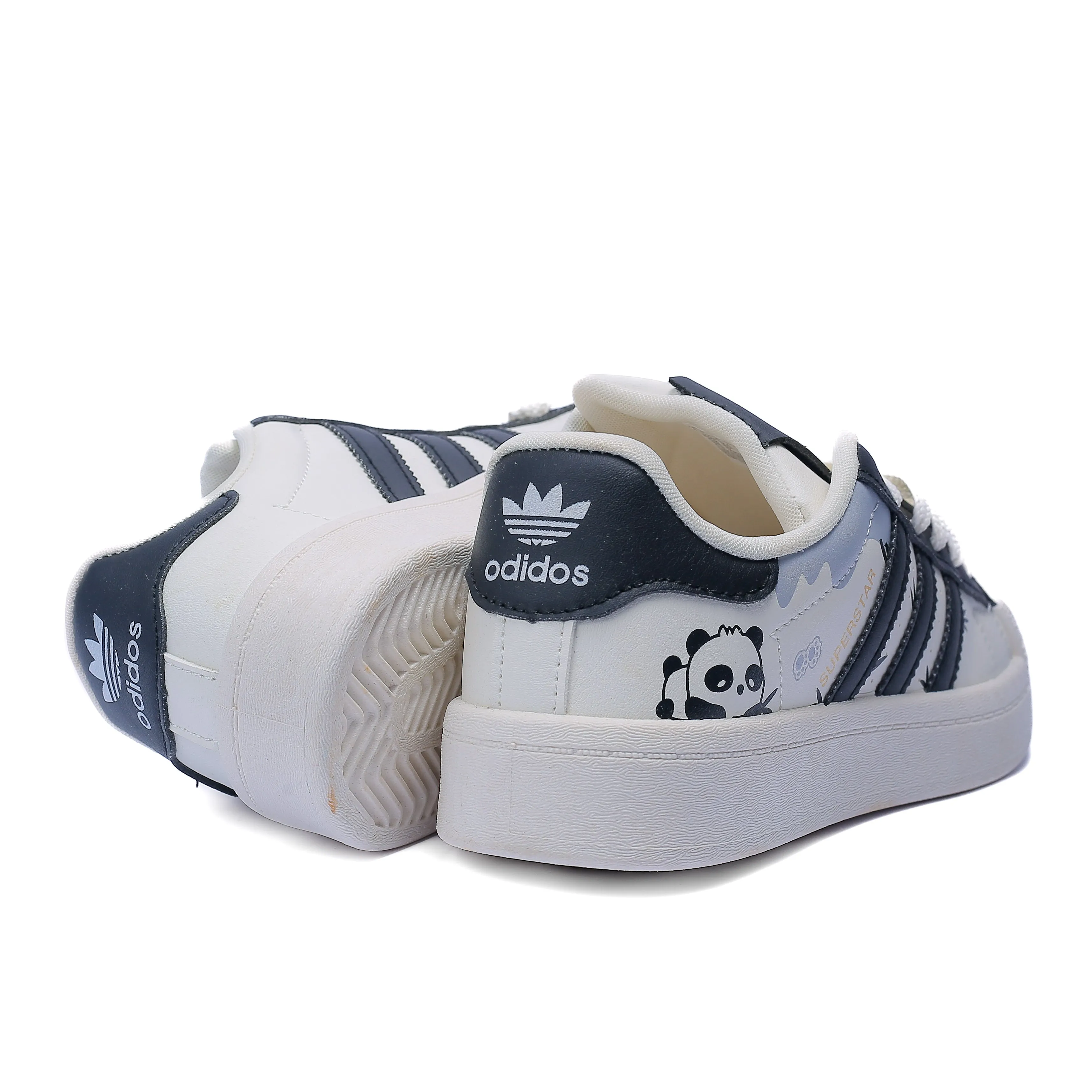 Women's Lace-up Sneaker in white and Black